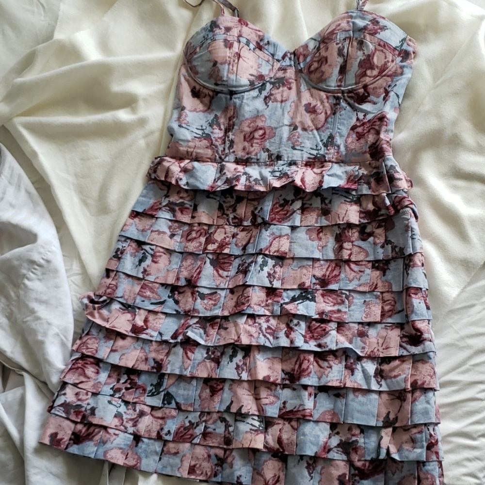 BB Dakota baby blue floral dress x built-in bra